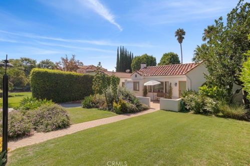 2028 Rangeview Dr, Glendale CA  91201-1157 exterior