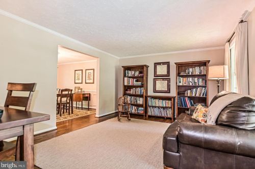 7553 Cloud Ct, Springfield VA  22153-1804 exterior