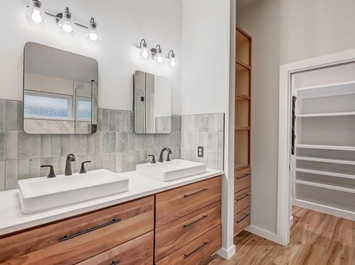 14712 Bescott Dr, Austin TX  78728-5730 exterior