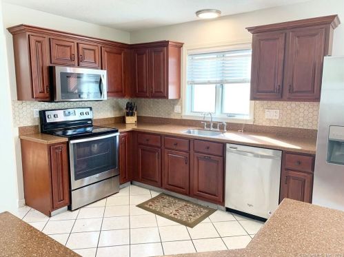 123 Trotters Way, Torrington, CT 06790-2365