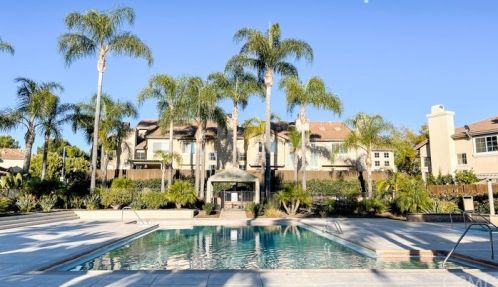 1279 Natoma Way, Oceanside CA  92057-7820 exterior