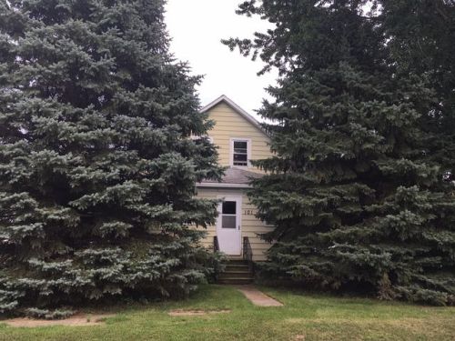 101 4th Ave, Geneseo, ND 58053-4216