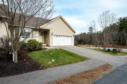 166 Hall Rd, Fremont, NH 03044-3345