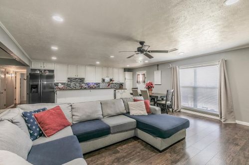 6440 Buckingham Trl, Fort Worth TX  76182-5005 exterior