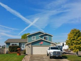 60 Walnut Ct, Eaton, CO 80615-3622