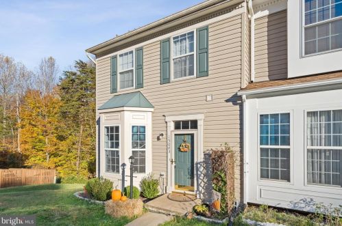 15043 Galapagos Pl, Woodbridge VA  22193-5843 exterior