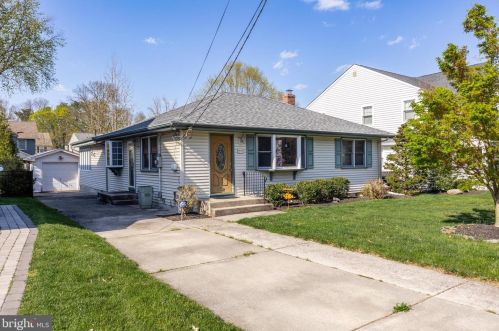 409 Cottage Ave, Tavistock NJ  08033-1605 exterior