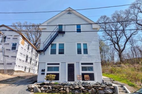 3 Baltimore St, Providence, RI 02909-5603