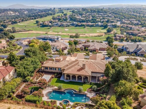 4750 Gresham Dr, Folsom CA  95762-7700 exterior