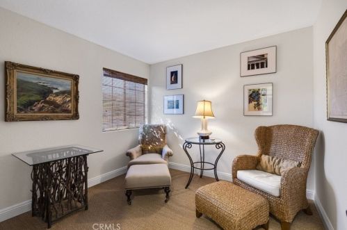 814 Links Vw Dr, Simi Valley CA 93065-6654 exterior