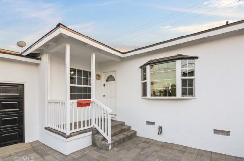 2438 Loftyview Dr, Torrance, CA 90505-7220