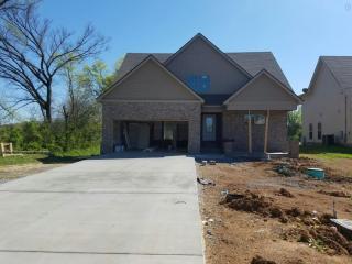 3211 Marion Davis Dr, Murfreesboro, TN 37129-2081