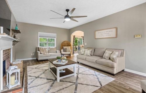 842 Eagle Glen Xing, Holly Springs GA  30189-6958 exterior