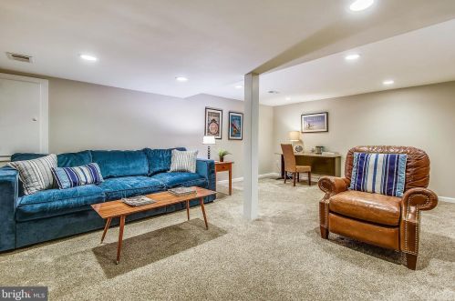 36 Whittier Pkwy, Severna Park MD 21146-3051 exterior