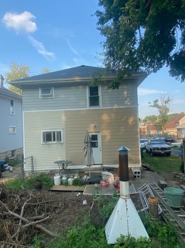 255 Pearl St, Joliet, IL 60435-7035