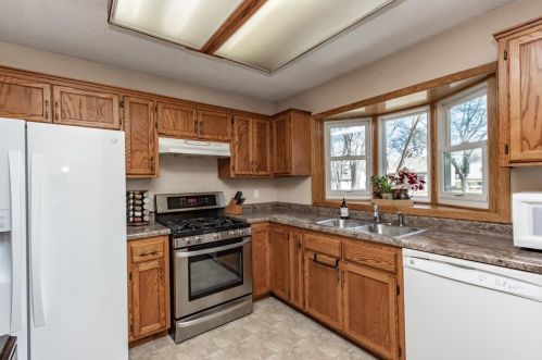 2622 Guthrie Ave, Saint Paul MN  55128-3923 exterior