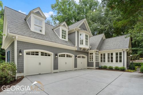 2990 Margaret Mitchell Dr, Atlanta GA  30327-1708 exterior