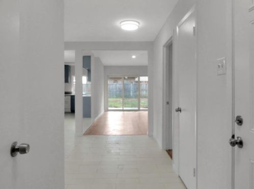 2028 Shenandoah Dr, Carrollton, TX 75007-5435