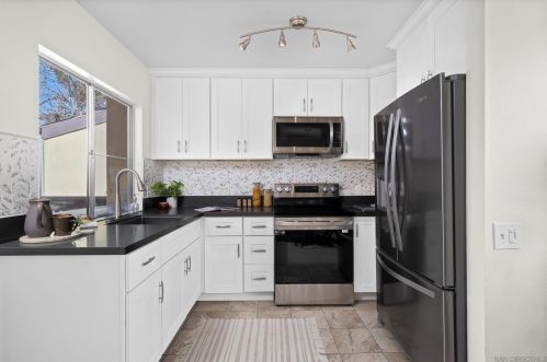 7944 Mission Center Ct, San Diego, CA 92108-5435