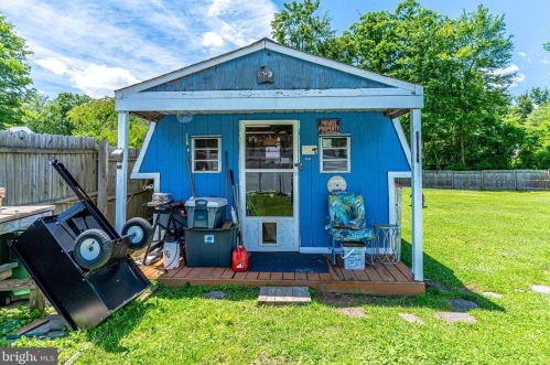 8729 Redman St, Springfield VA  22153-2413 exterior