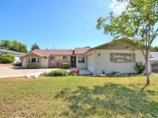 1426 Dorita Ct, Upland, CA 91786-2820
