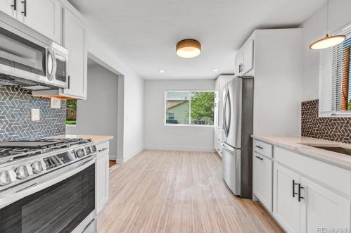 2000 Elk Pl, Denver CO  80211-1228 exterior