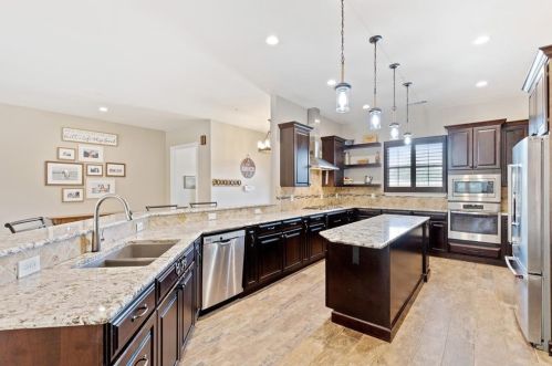 2151 Texas Plume Rd, Cedar Hill TX 75104-3602 exterior