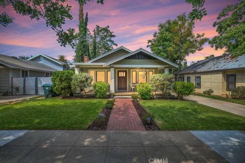 3055 Chestnut St, Riverside CA  92501-2411 exterior