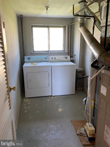 41 Bayberry Rd, Trenton NJ 08618-1023 exterior