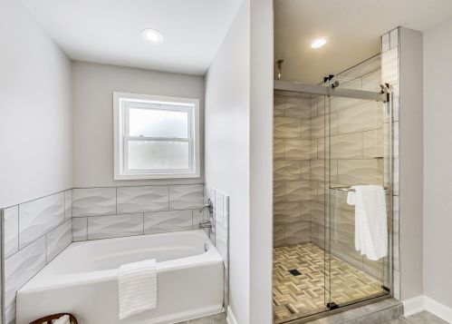 138 Hillside Ln, Willowbrook IL  exterior