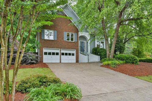 961 Brookmont Dr, Marietta, GA 30064-3866
