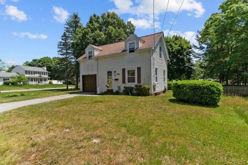90 Spooner Ave, Warwick, RI 02886-2007