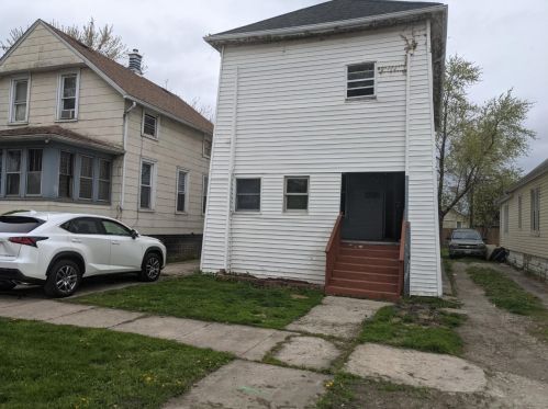 109 Webster St, Joliet, IL 60432-2858