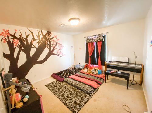 545 2400, Vernal UT  84078-8253 exterior