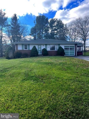 702 Old Fallston Rd, Fallston, MD 21047-2308