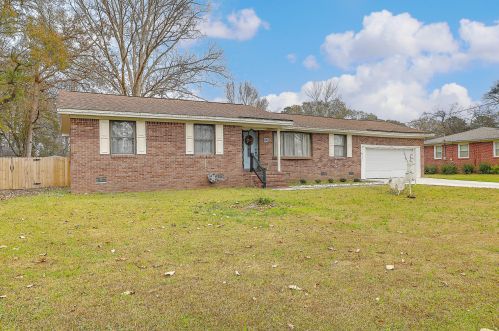 105 Jefferson Ln, Ladson, SC 29456-5462