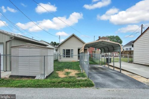 32 Moul Ave, Hanover PA 17331-2080 exterior