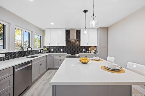 7330 Syracuse Ct, Englewood CO  80112-1749 exterior