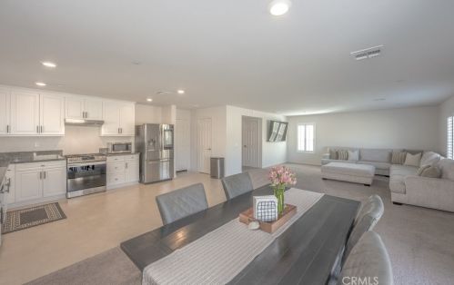 44217 Ryckebosch Ln, Lancaster, CA 93535-5833