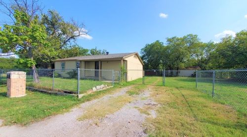 5609 Graham St, Fort Worth TX  76114-1128 exterior