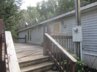 1424 Tunnel Rd, Glendale OR  97442-9601 exterior