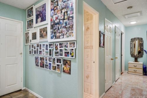 10462 Hole Ave, Riverside CA  92505-1620 exterior