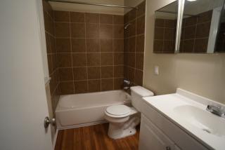 1900 Hazelwood Ave, Fort Wayne IN  46805-2324 exterior