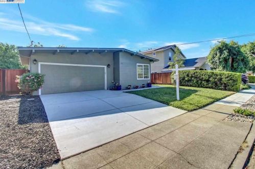 211 Donner Ave, Livermore, CA 94551-4240