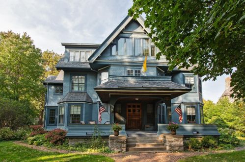 501 Grand Hl, Saint Paul MN  55102-2612 exterior