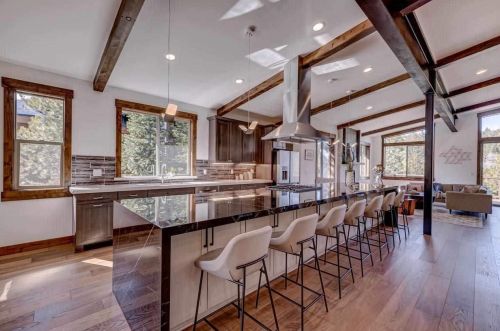 14726 Ski Slope Way, Truckee, CA 96161-7091