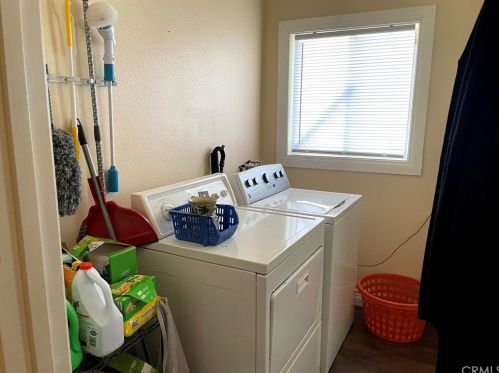 5625 Magnolia Ave, Riverside CA  92506-1822 exterior