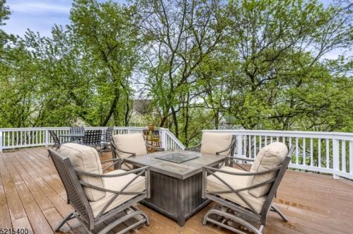 33 Ten Broek Ct, Bridgewater, NJ 08807-5726