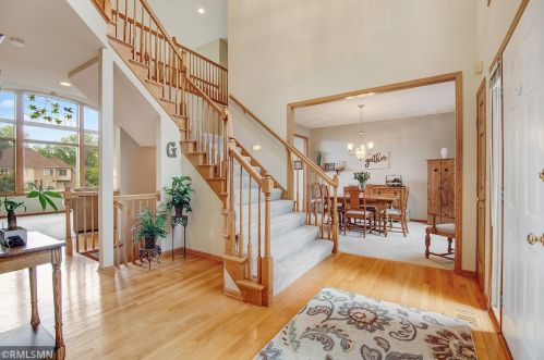 10098 Bridgewater Pkwy, Saint Paul MN  55129-8576 exterior