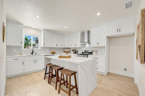 1653 Brk St, Santa Ana CA 92704-1512 exterior